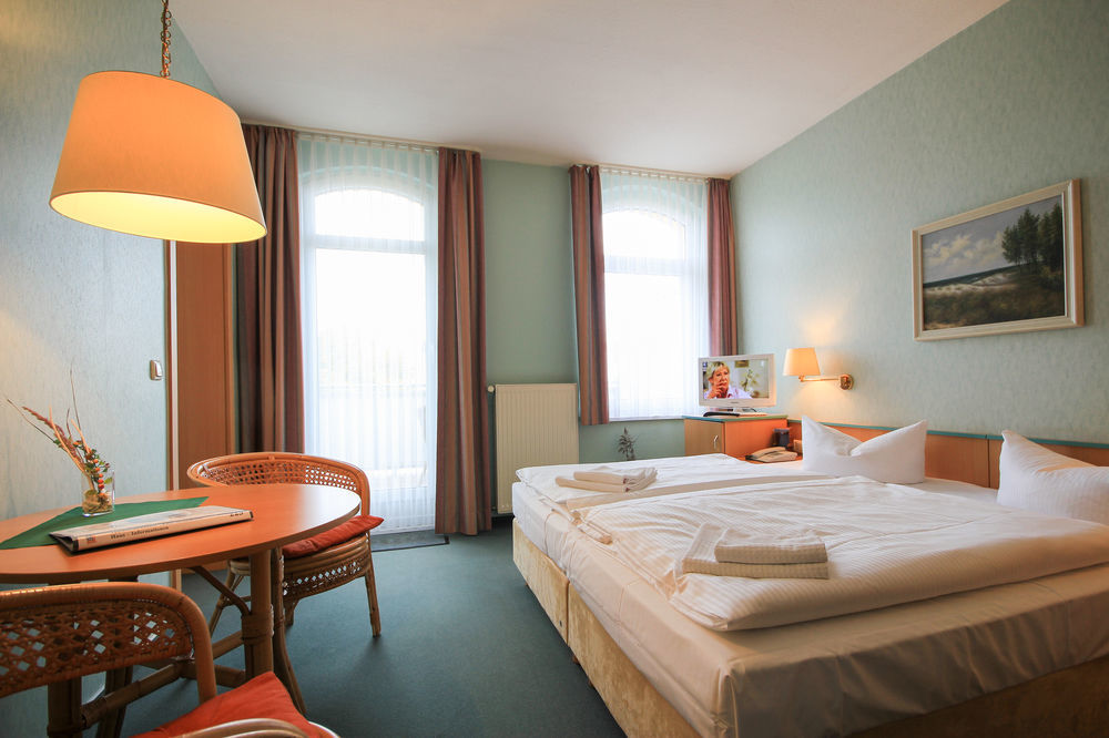 Appartementhaus Zum Strandkorb Ostseebad Kühlungsborn Esterno foto
