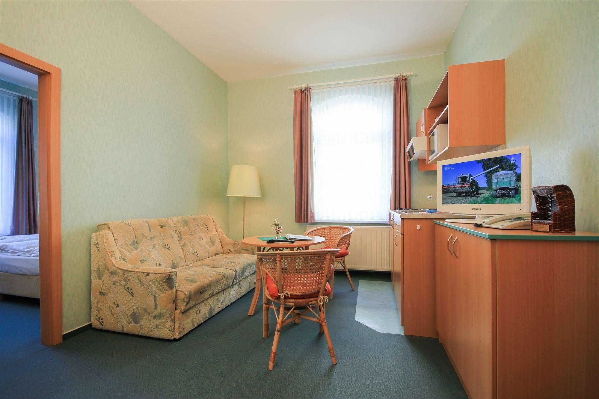 Appartementhaus Zum Strandkorb Ostseebad Kühlungsborn Esterno foto