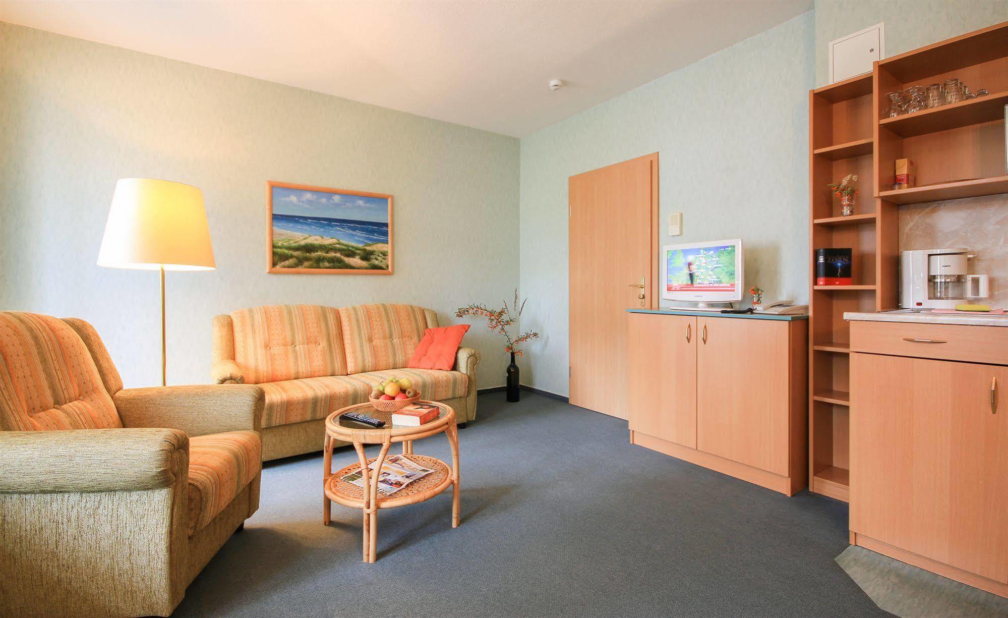 Appartementhaus Zum Strandkorb Ostseebad Kühlungsborn Esterno foto