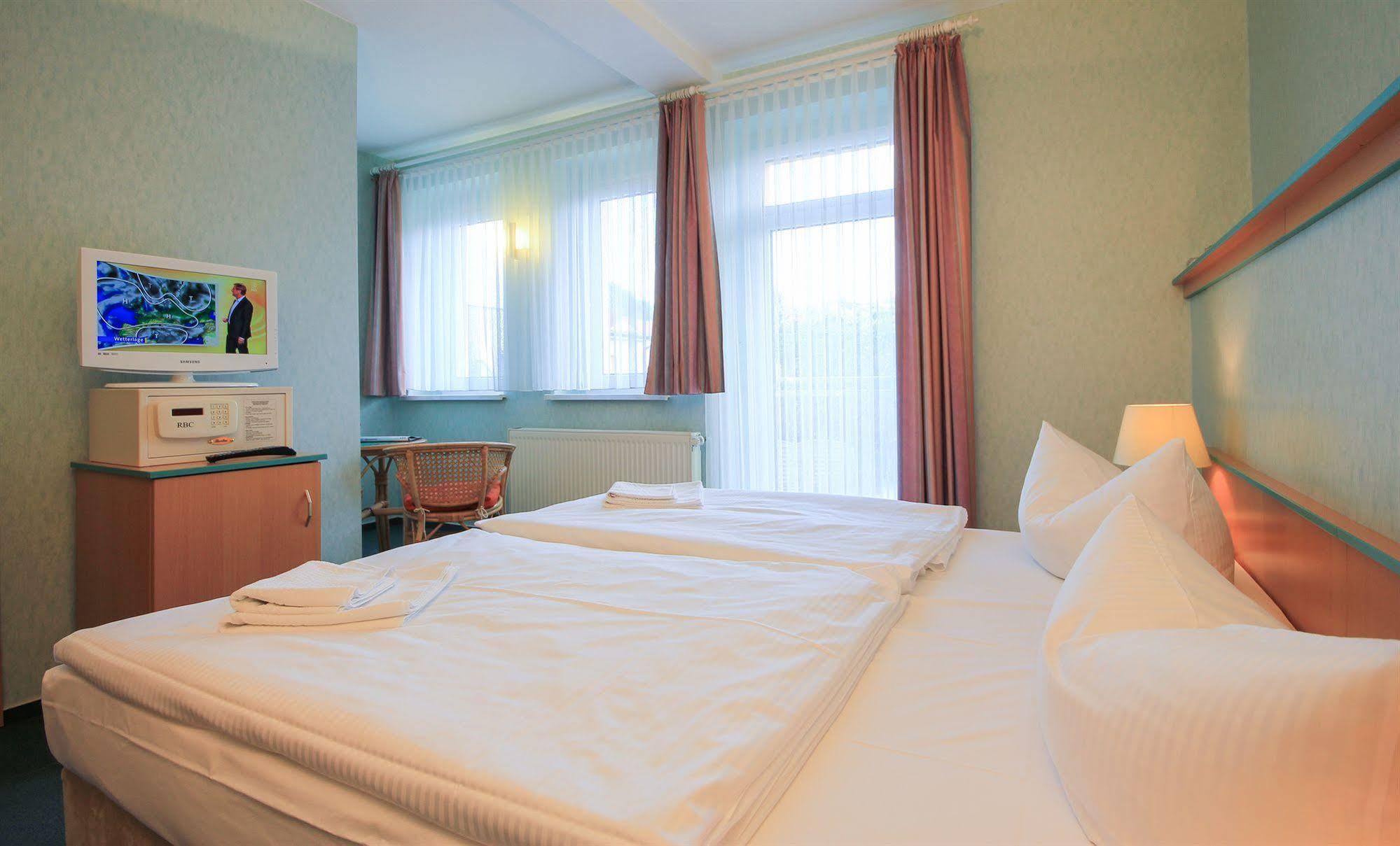 Appartementhaus Zum Strandkorb Ostseebad Kühlungsborn Esterno foto